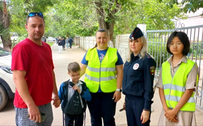 Ахтубинские госавтоинспекторы и общественники провели «Родительский патруль»