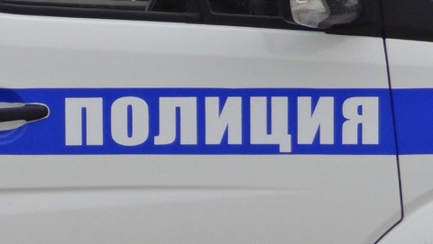 За прошедшие выходные «сотрудники банков» и «правоохранители» похитили у астраханцев более миллиона рублей